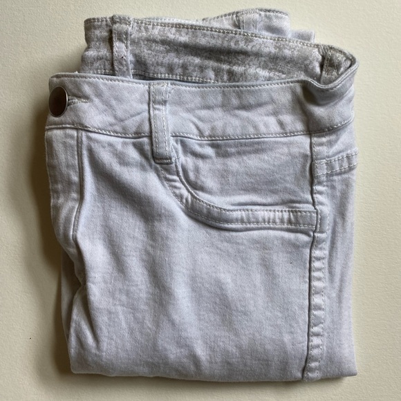 White Skinny Jeans - Picture 1 of 2